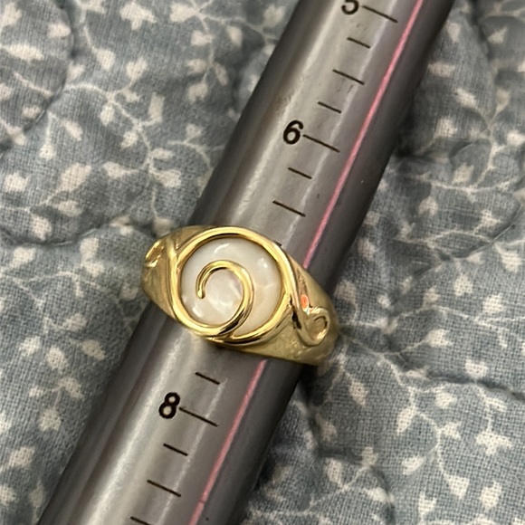 Rare Carribean Opal 14K Yellow Italian Gold Stamped Ring with Swirl - Picture 12 of 15